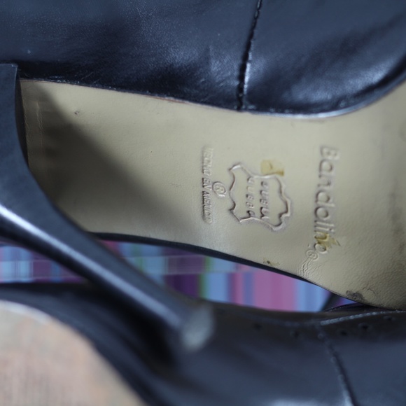 Bandolino Black Leather Heels - Picture 16 of 16